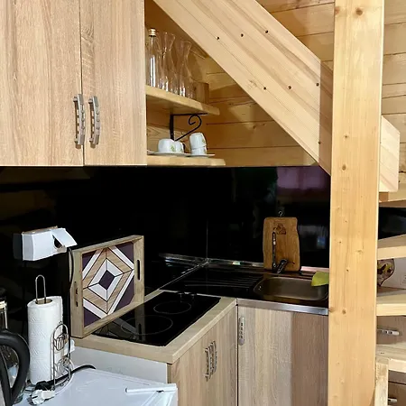Vakantiehuis Planinske Kolibe 2 *