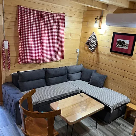 Vakantiehuis Planinske Kolibe 2 Sipovo