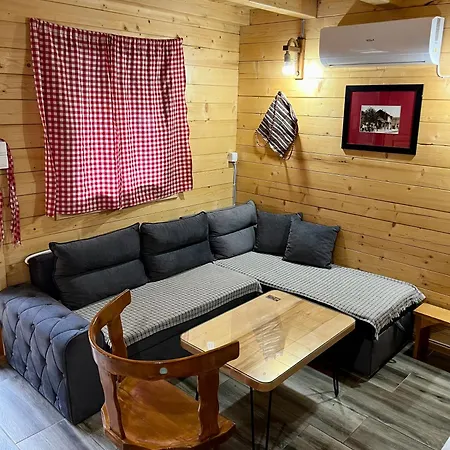 Vakantiehuis Planinske Kolibe 2 Sipovo